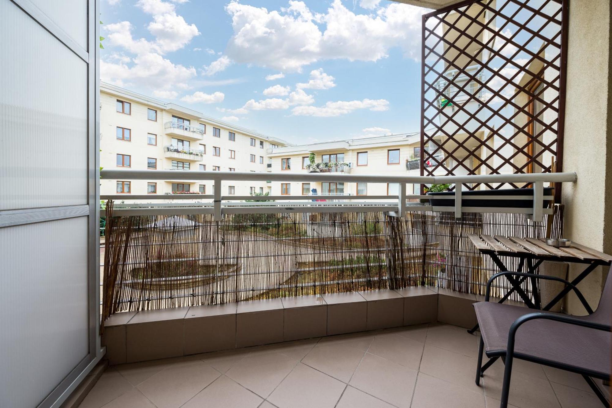 Metro Ksiecia Janusza Cosy Apartment ワルシャワ エクステリア 写真