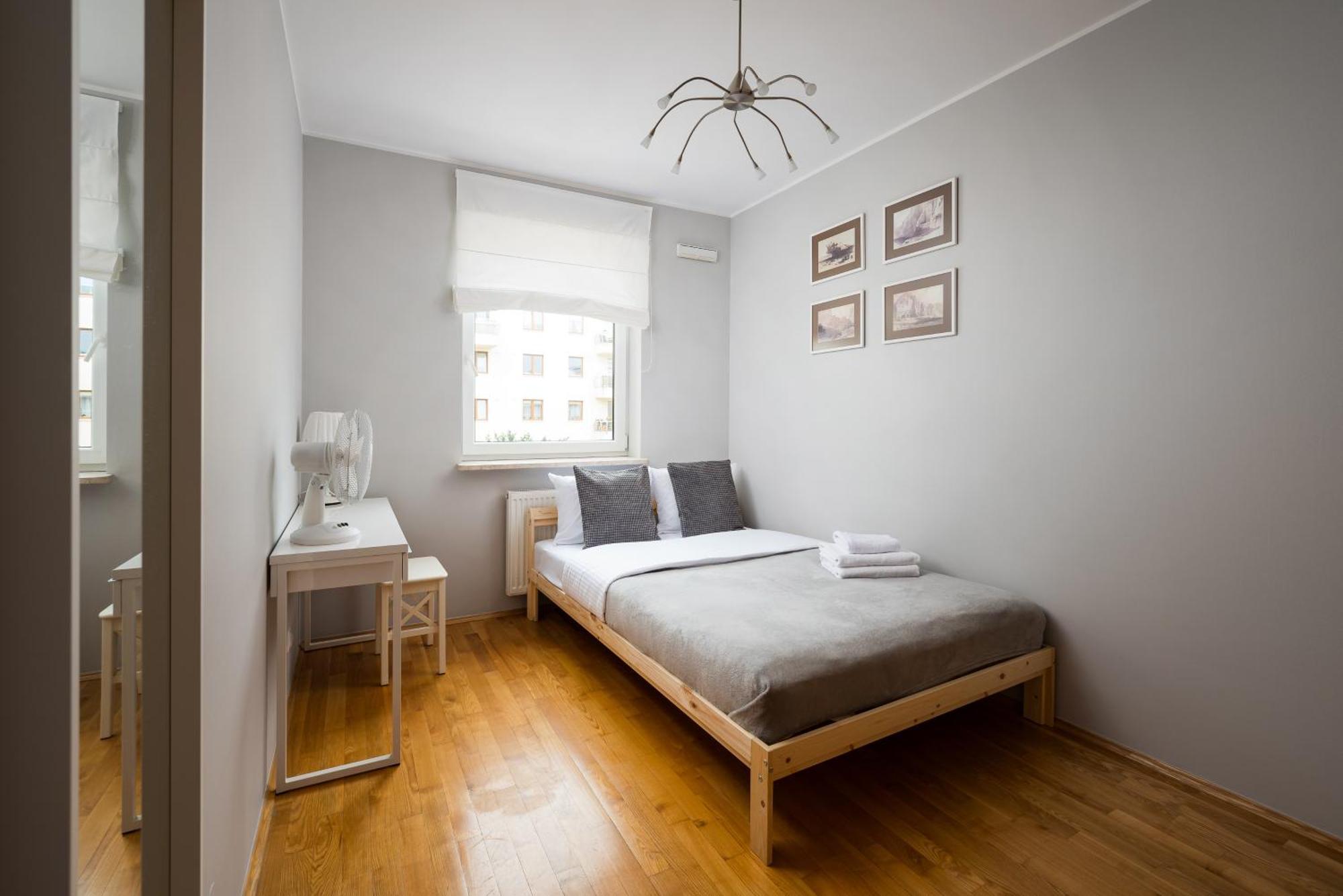 Metro Ksiecia Janusza Cosy Apartment ワルシャワ エクステリア 写真